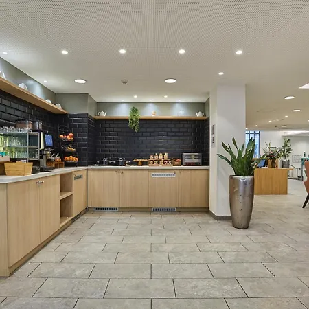 Appart'Hotel Odalys City - Paris Montmartre-3